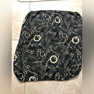 Black and Gold Chain neck Scarf